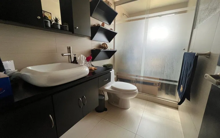 Departamento en venta con amplia terraza en Las Águilas