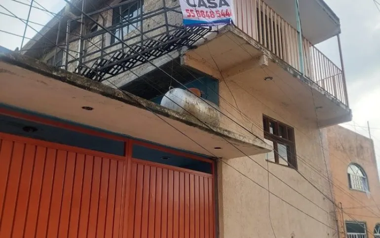 Casa en venta con Dos Viviendas Independiente en Naucalpan