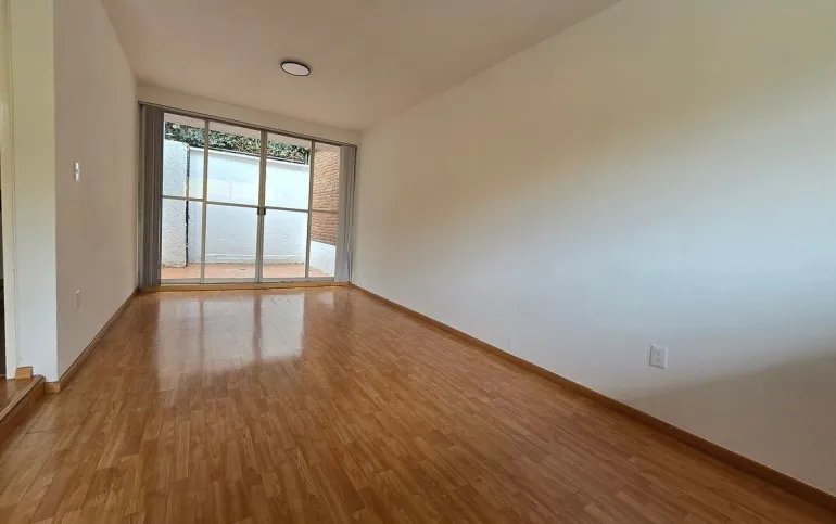CONDOMINIO MUY TRANQUILO CERCA DE LA SUPERVÍA PONIENTE