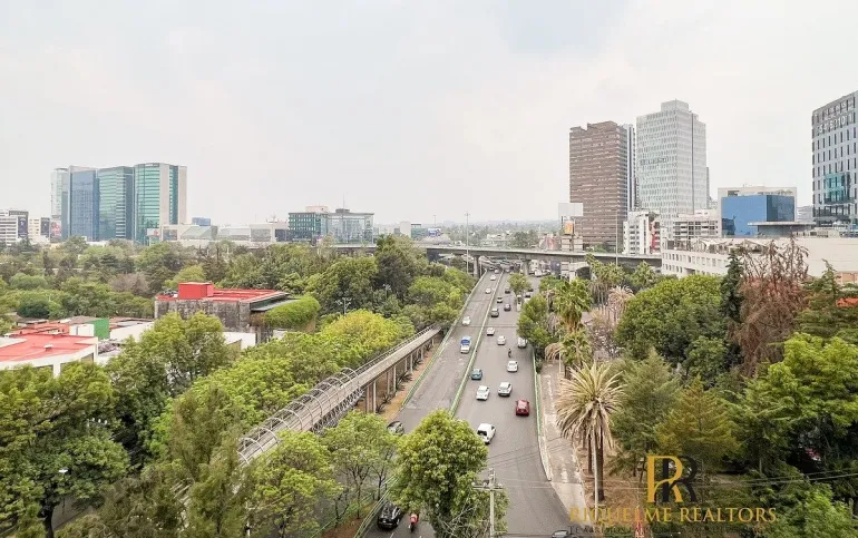 MUY AMPLIO DEPARTAMENTO CON EXCELENTES VISTAS