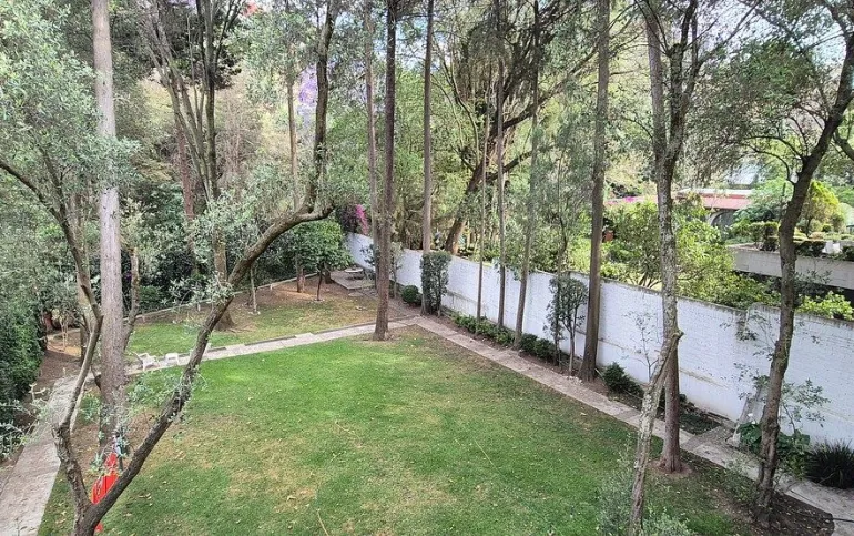 OPORTUNIDAD : CASA EN VENTA  EN LA HERRADURA