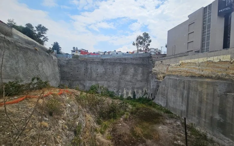Terreno en Venta en Lomas de Atizapán – Uso de Suelo para 15 Niveles